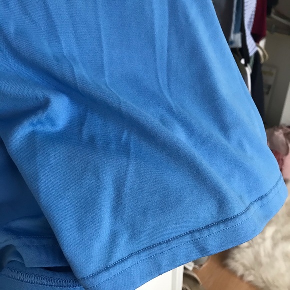 Under Armour Light Blue V-neck Active Top - Picture 3 of 4